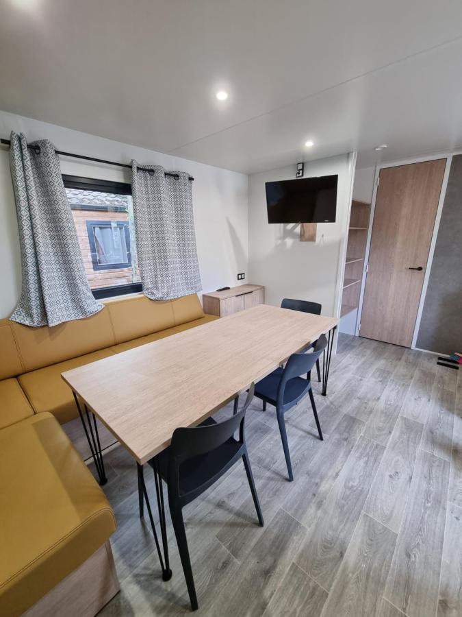 Mobil Home Xxl2 4 Chambres - Camping Bordeaux Lac Bruges Bagian luar foto